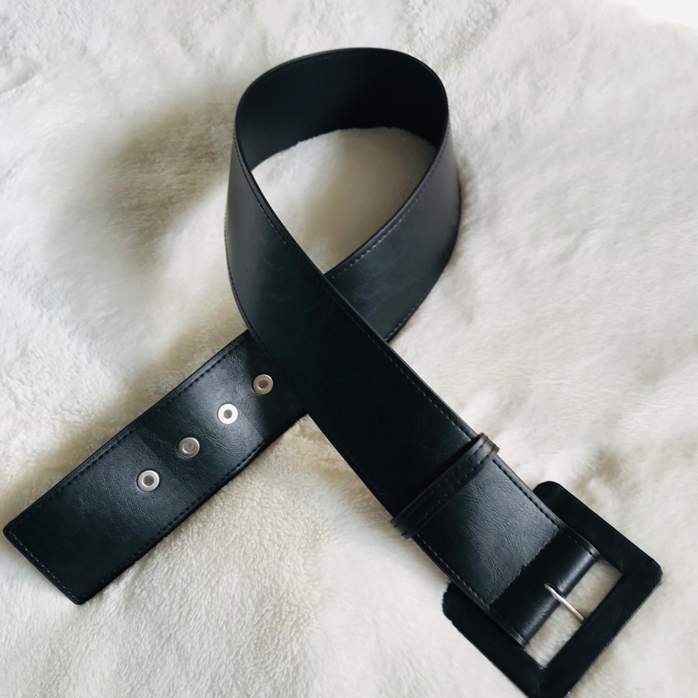 🖤✨MICHAEL KORS Black chunky belt